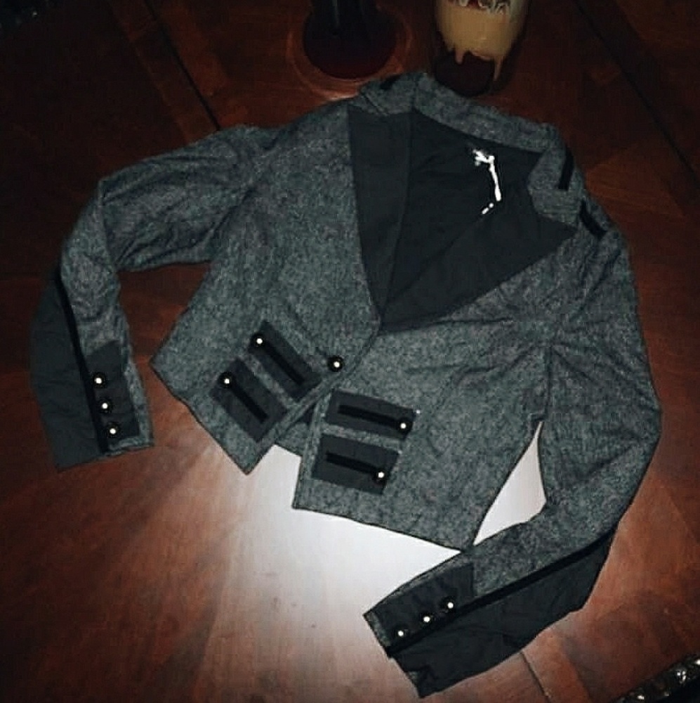 (New) Cropped Tuxedo/Military Gray Tweed Jacket